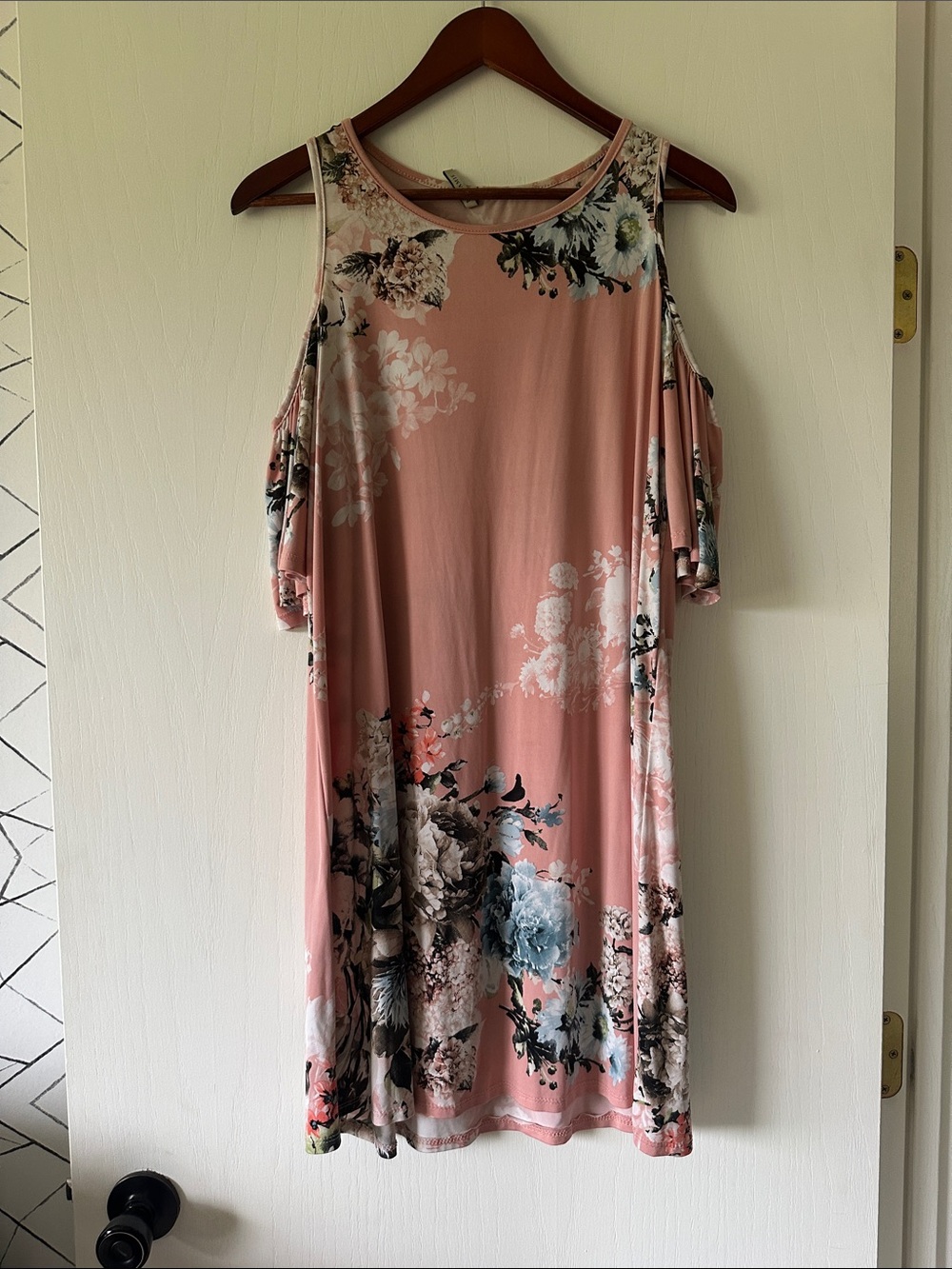 Cold-Shoulder Floral Swing Dress in Blush Pink